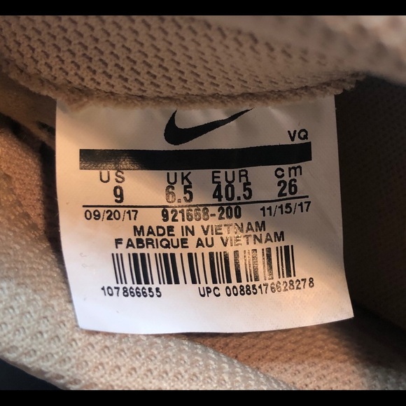 NEW Nike Women’s “Tanjun Racer” - Picture 8 of 8